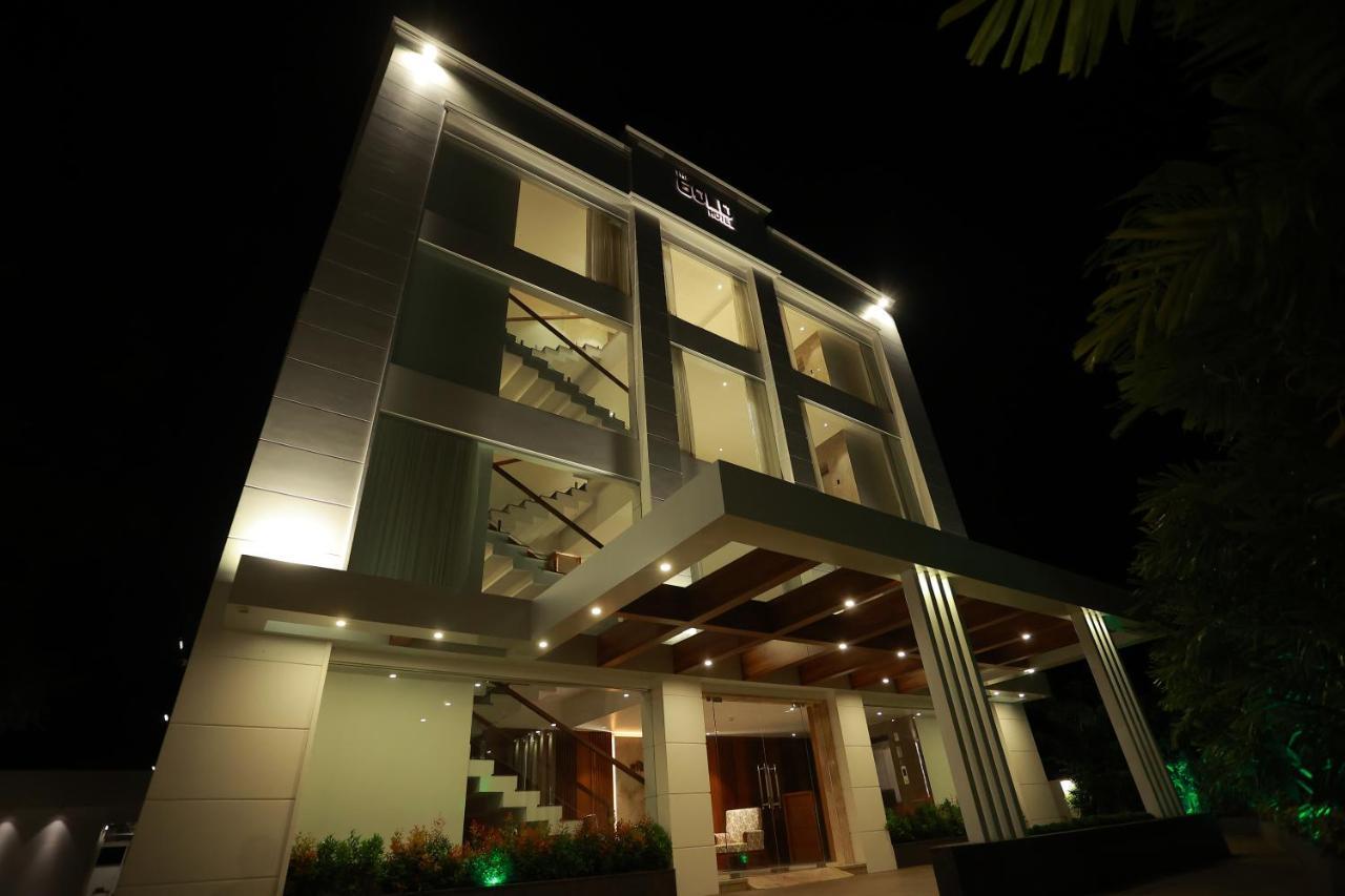 The Gold Hotel Palakkad Exterior foto